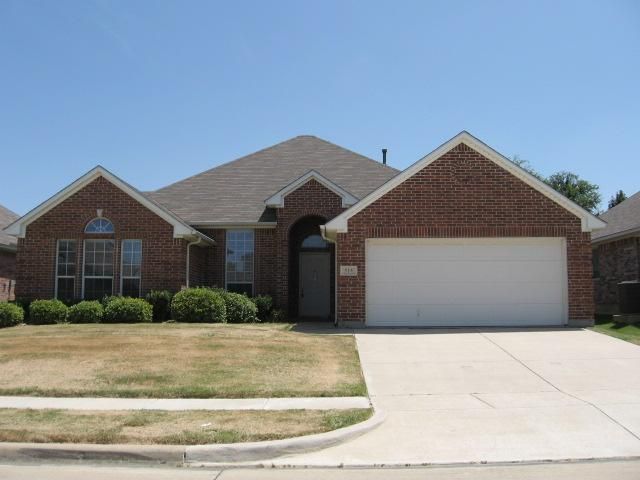 514 Crownpoint Ln, Arlington, TX 76002