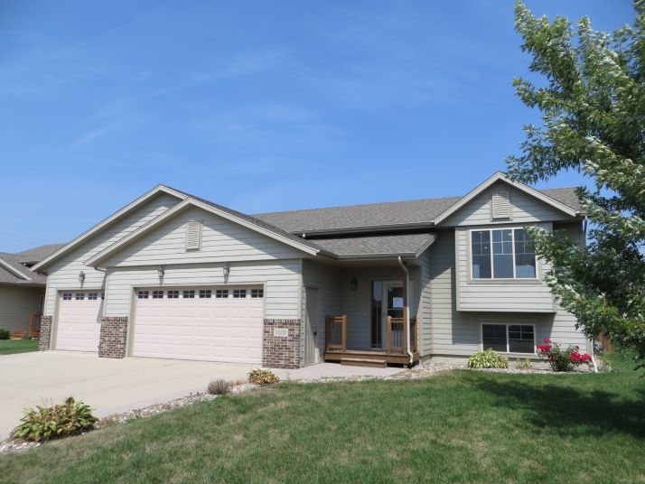 7200 W 65th Street, Sioux Falls, SD 57106