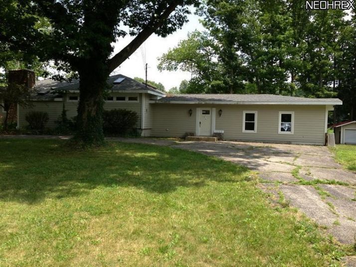 1285 Meadowbrook Blvd, Stow, OH 44224