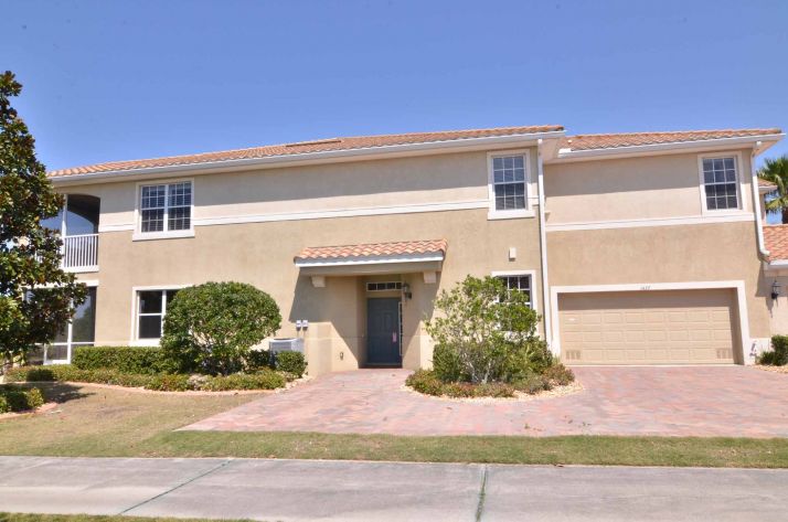 1439 Emerald Dunes Dr # 14, Sun City Center, FL 33573