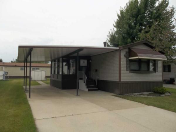 49931 Newark Dr. Lot#404, Utica, MI 48315