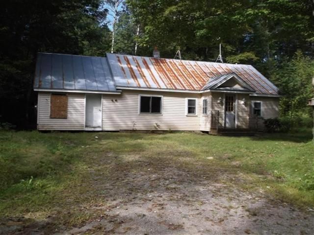 166 Day Mountain Road, Temple, ME 04984