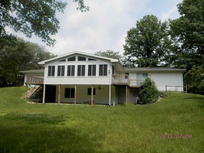 7934 Garman Rd, Auburn, IN 46706