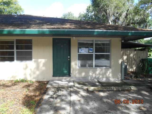 2355 Sw 28th St Apt 20d, Okeechobee, FL 34974