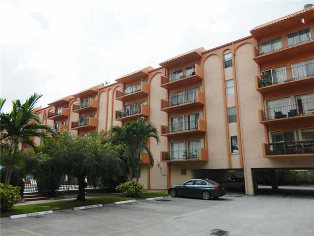 1950 W 54 ST # 211, Hialeah, FL 33012