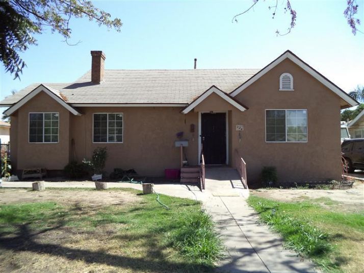 324  S H St, Bakersfield, CA 93304