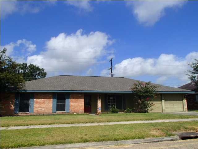 113 Wisteria Dr, Lafayette, LA 70506