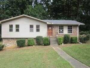 5072 Oak Leaf Cir, Adamsville, AL 35005