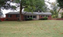 1407 Parkview Dr Poplar Bluff, MO 63901