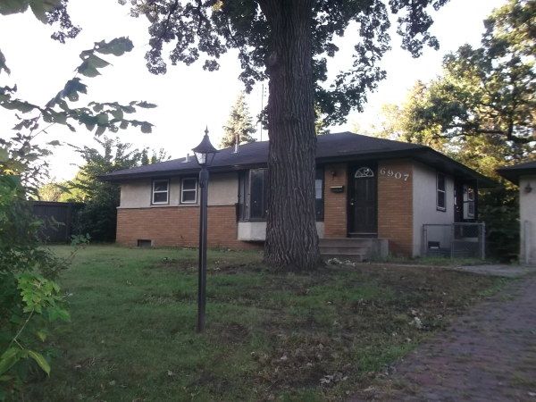 6907 W Palmer Lake, Minneapolis, MN 55429