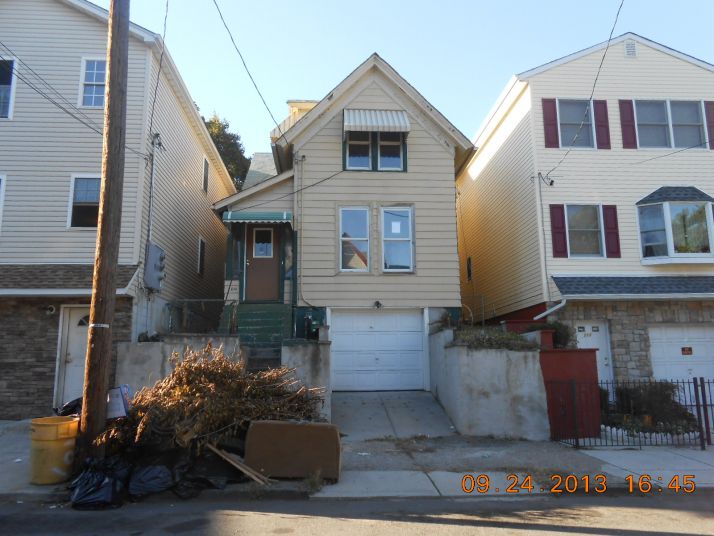 109 North 4th St, Paterson, NJ 07522