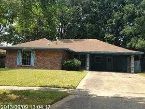 5151 Bangor Dr, Baton Rouge, LA 70814