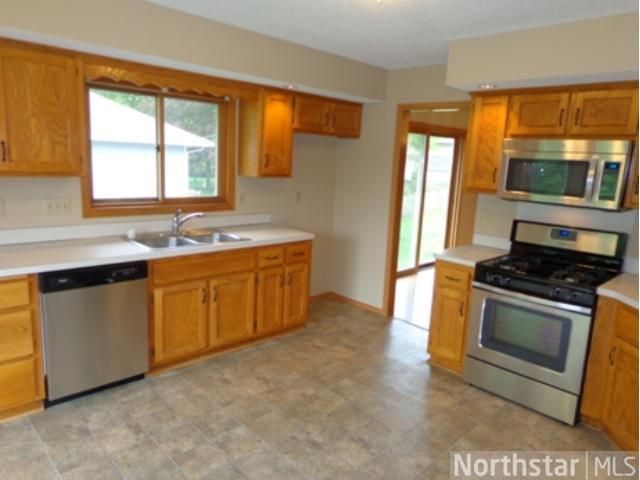 13196 Isanti St Ne, Minneapolis, MN 55449