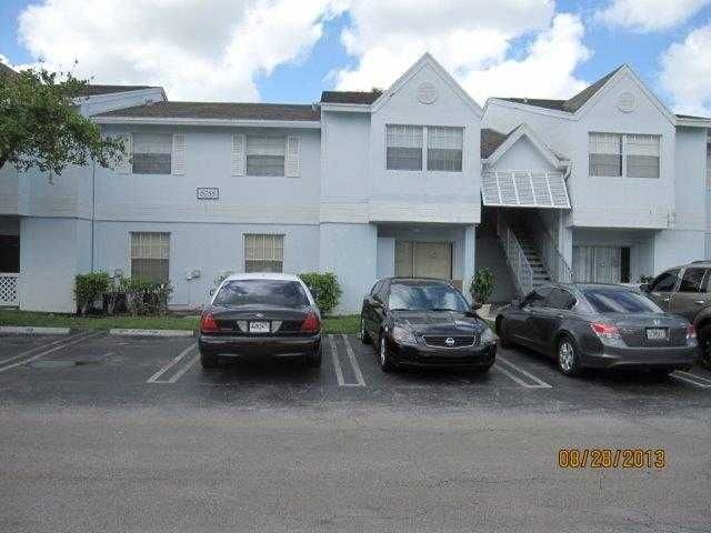 6755 NW 175 LN # 9K, Hialeah, FL 33015