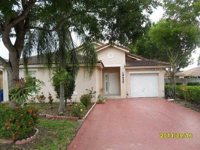 19420 NW 78 PL, Hialeah, FL 33015