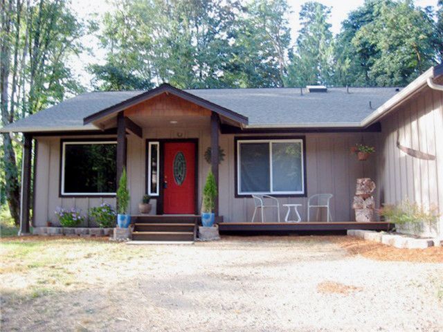 140 E Toni Smith Lane, Allyn, WA 98524