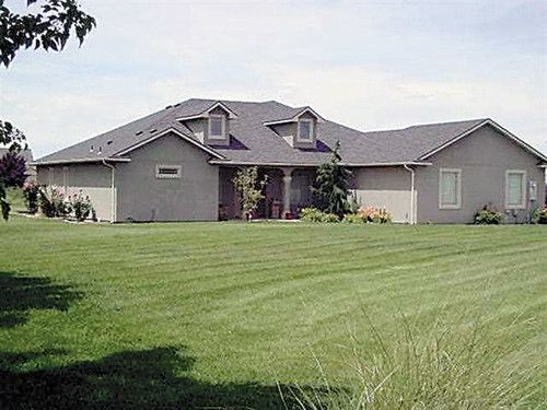 3503 S Highlands Blvd, West Richland, WA 99353