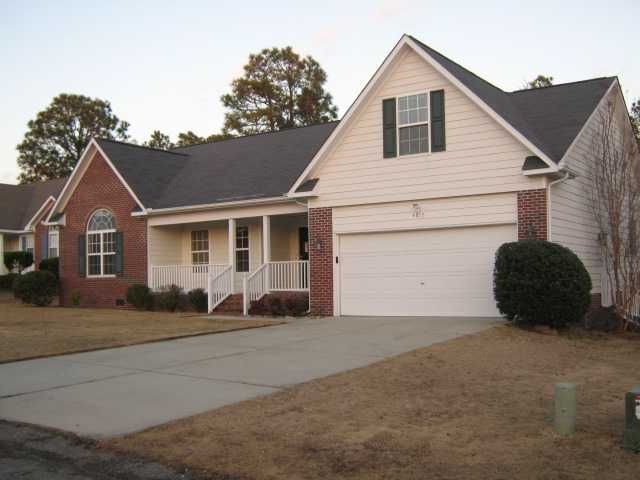 4917 Miranda Dr, Hope Mills, NC 28348