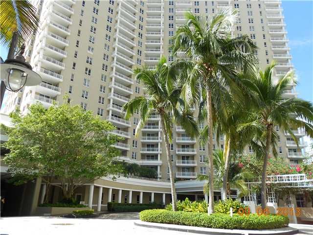 701 BRICKELL KEY BL # 1704, Miami, FL 33131