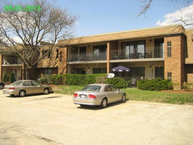 190 Old Oak Dr Apt 153, Buffalo Grove, IL 60089