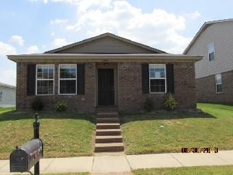 9971 Chariden Dr, Cordova, TN 38016