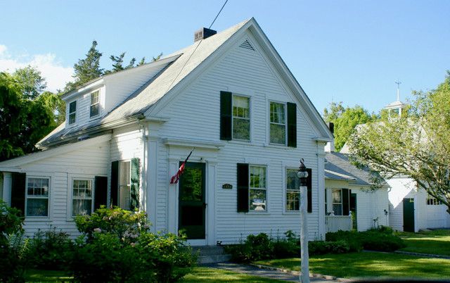 404 Barlows Landing Rd, Buzzards Bay, MA 02532