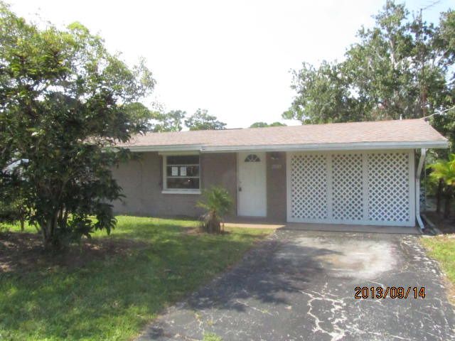 2032 Pennsylvania Ave, Englewood, FL 34224