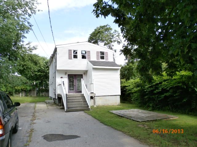 3 Lovell Avenue, Warwick, RI 02889