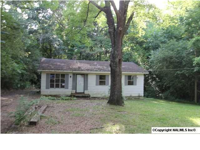 26 Thurman Rd, Hartselle, AL 35640