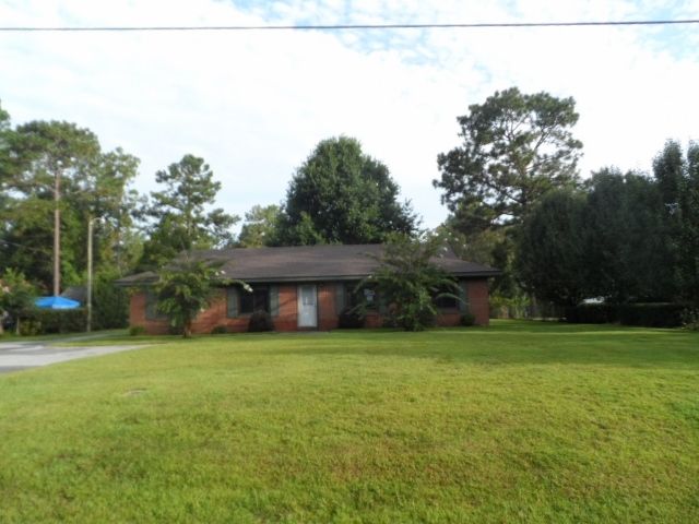 217 Forest Hills Dr, Thomasville, GA 31792