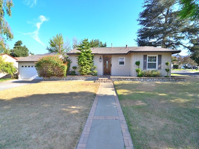 627 Lochleven Street, Glendora, CA 91741