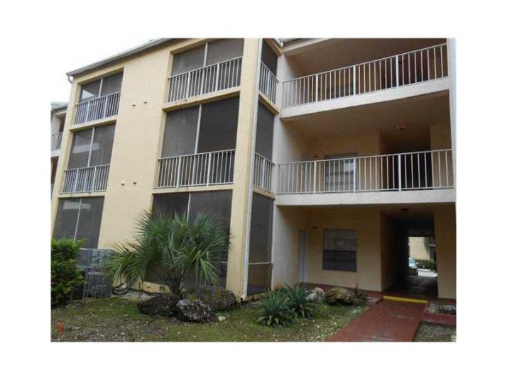 15300 Sw 106th Ter Apt 531, Miami, FL 33196