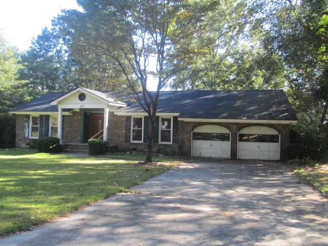 311 Grouse Road, Summerville, SC 29485