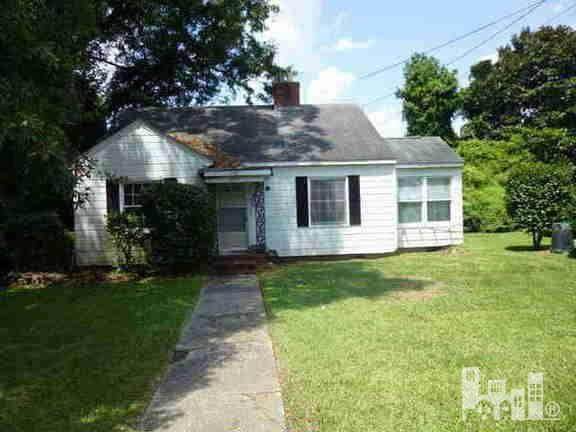 3242 Camden Cir, Wilmington, NC 28403