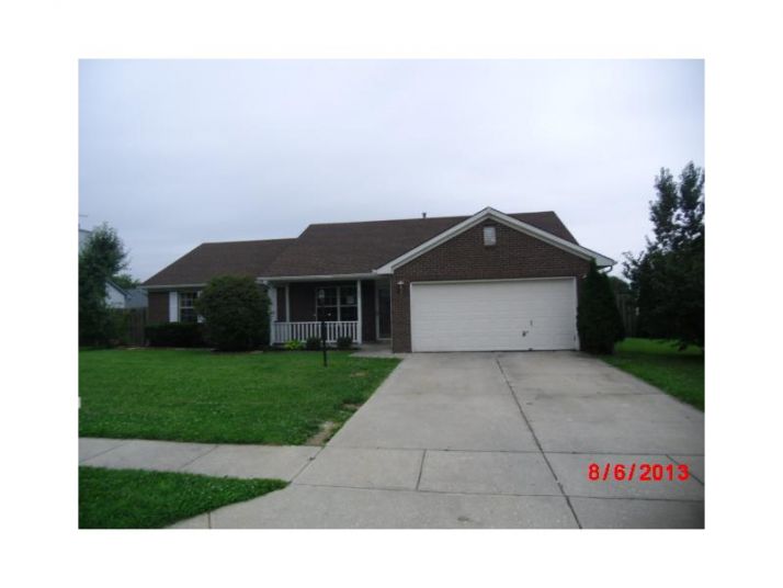 33 Grassy Dr, Whiteland, IN 46184