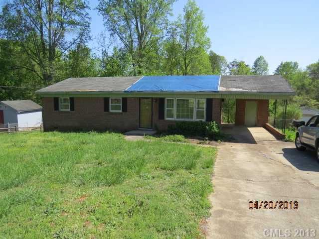 2211 Ridgewood Dr, Gastonia, NC 28054