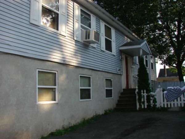 81 Manchester Ave, Paterson, NJ 07502