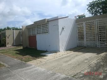 B-36 Mountain View, Carolina, PR 00987