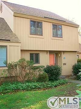 Woodrise Rd Unit 36, Falmouth, MA 02540