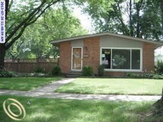 31244 Blair Dr, Warren, MI 48092