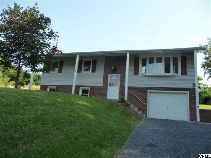 6566 Devonshire Heights Rd, Harrisburg, PA 17111