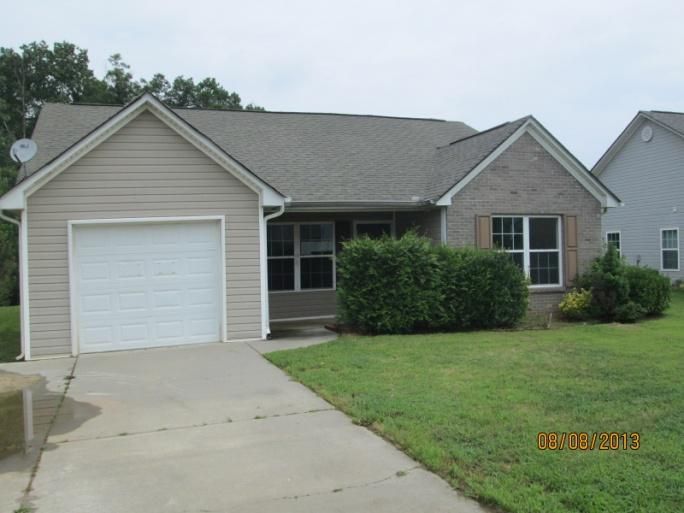 242 Chance Dr NW, Calhoun, GA 30701