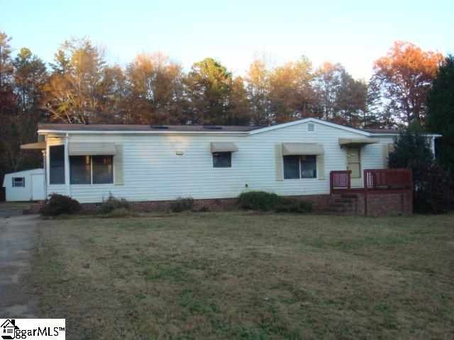 107 Manchester Ave, Piedmont, SC 29673