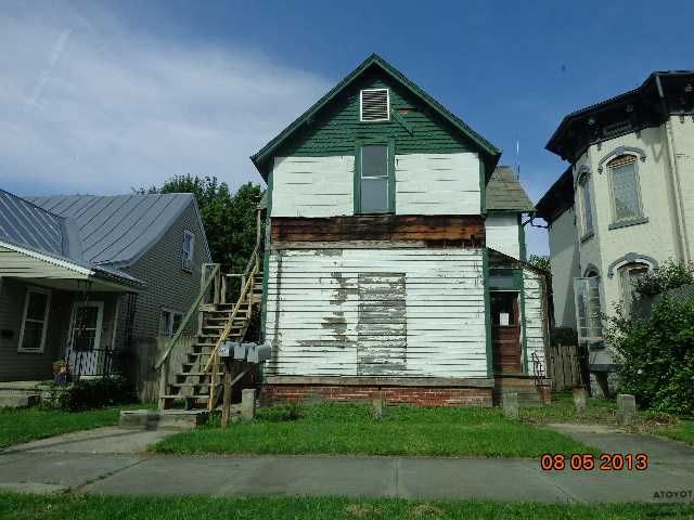 527 S Walnut St, Bucyrus, OH 44820