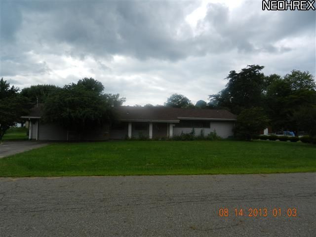 205 Edgewood Dr, Minerva, OH 44657