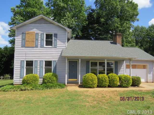 1625 Hoffman Rd, Gastonia, NC 28054