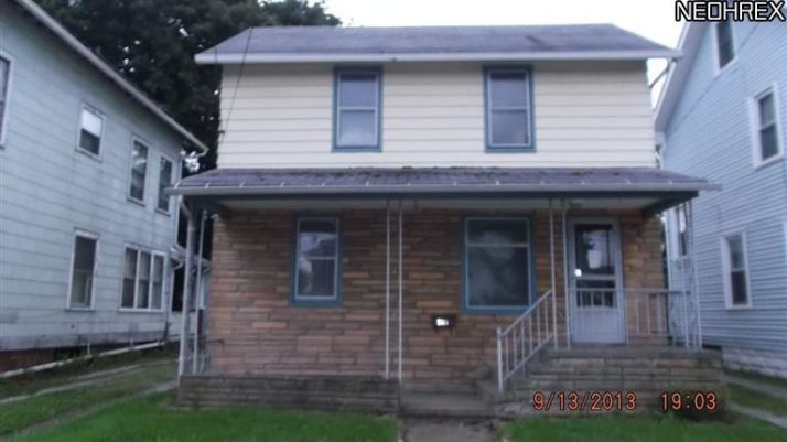 416 W 52nd St, Ashtabula, OH 44004