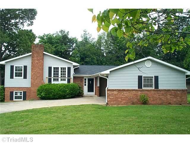 376 Sherman Dr, Lexington, NC 27295