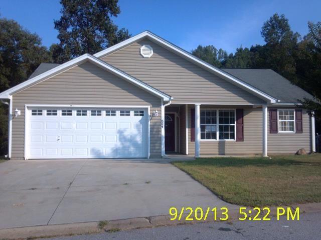 524 Pleasant Green Dr., Inman, SC 29349