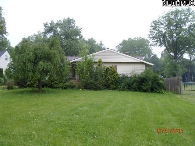 6980 Stearns Rd, Olmsted Falls, OH 44138